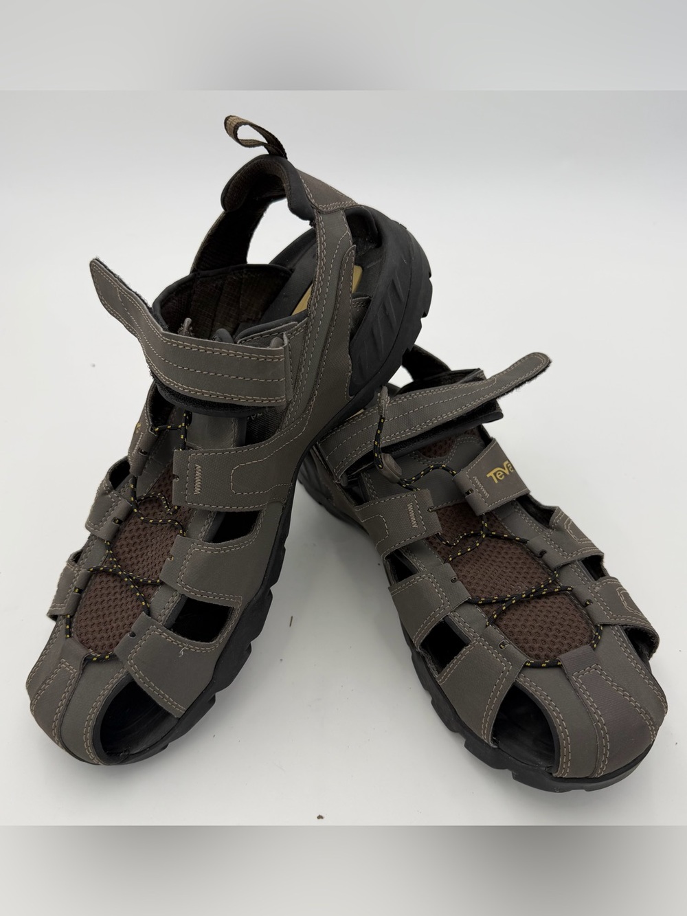 Teva Men’s Forebay Sandals Size 13 Brown Water Sport Hiking Outdoor Shoc Pad